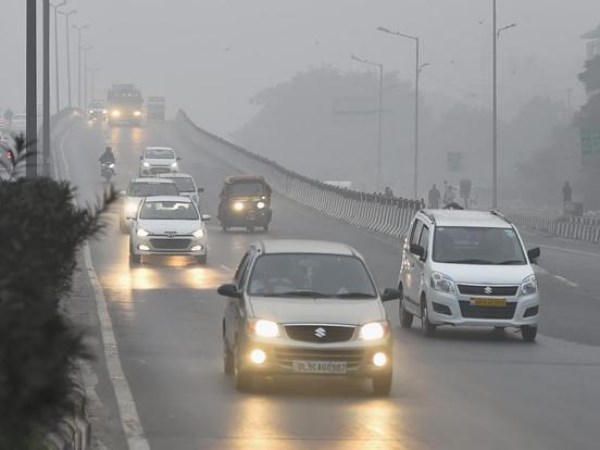 दिल्ली: प्रदूषण में कमी, दृश्यता में भी काफी सुधार दिल्ली: प्रदूषण में कमी, दृश्यता में भी काफी सुधार
