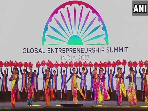 पीएम मोदी संग इवांका ट्रंप ने किया GE समिट का उद्घाटन पीएम मोदी संग इवांका ट्रंप ने किया GE समिट का उद्घाटन