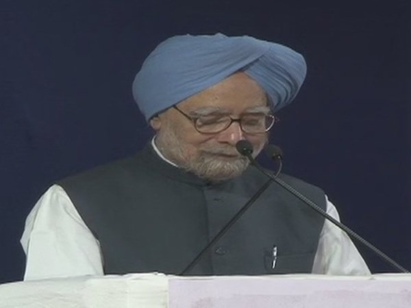 8 नवंबर अर्थव्यवस्था और लोकतंत्र के लिए काला दिन- पूर्व पीएम मनमोहन सिंह 8 नवंबर अर्थव्यवस्था और लोकतंत्र के लिए काला दिन- पूर्व पीएम मनमोहन सिंह