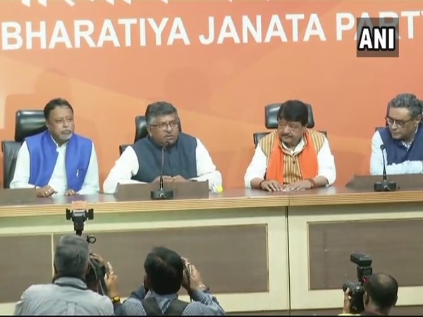 TMC leader Mukul Roy joins BJP big blow for Mamata Banerjee TMC leader Mukul Roy joins BJP big blow for Mamata Banerjee