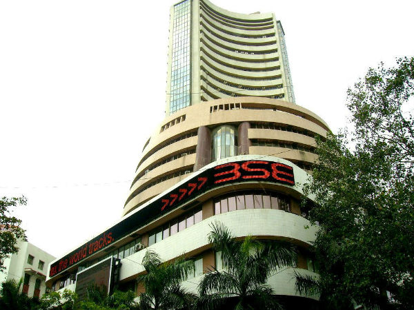 Sensex sheds 132 points; tata, Reliance, ICICI Bank major losers Sensex sheds 132 points; tata, Reliance, ICICI Bank major losers