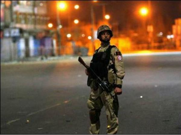 peshawar suicide attack deputy chief police and his guard dead in blast peshawar suicide attack deputy chief police and his guard dead in blast