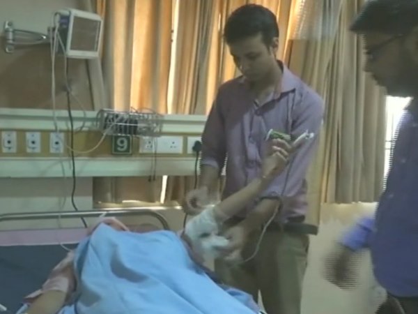 हिमाचल से आगरा घूमने आ रहे छात्रों की बस पलटी, एक की मौत हिमाचल से आगरा घूमने आ रहे छात्रों की बस पलटी, एक की मौत