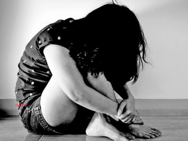 Allahabad hawker raped a home alone girl Allahabad hawker raped a home alone girl