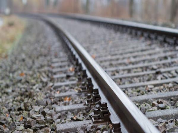 hapur man found dead and beheaded in railway track hapur man found dead and beheaded in railway track