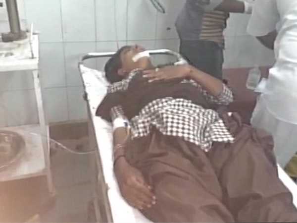 Rajasthan: Collision between a bus and truck in Sikar 30 children injured Rajasthan: Collision between a bus and truck in Sikar 30 children injured