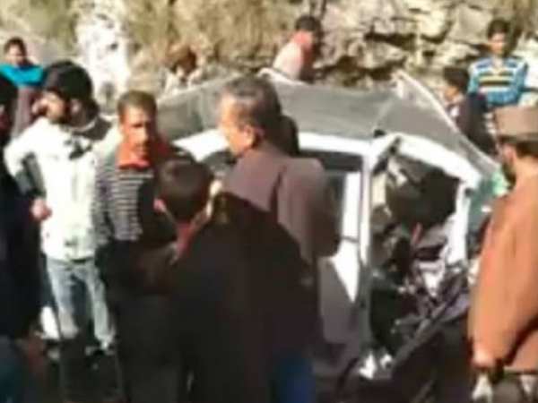 Three killed in horrific accident in Shimla, Himachal Pradesh. Three killed in horrific accident in Shimla, Himachal Pradesh.