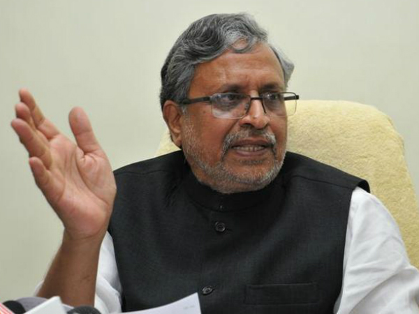 GST में बड़े बदलाव के संकेत, होंगे सिर्फ दो टैक्स स्लैब GST में बड़े बदलाव के संकेत, होंगे सिर्फ दो टैक्स स्लैब