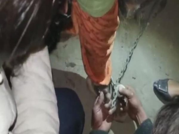 8 yr old girl found chained to tree near delhi metro 8 yr old girl found chained to tree near delhi metro