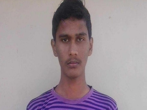 चेन्नई: सनकी आशिक ने प्रेमिका को जिंदा जलाया, मां, बहन भी झुलसे चेन्नई: सनकी आशिक ने प्रेमिका को जिंदा जलाया, मां, बहन भी झुलसे