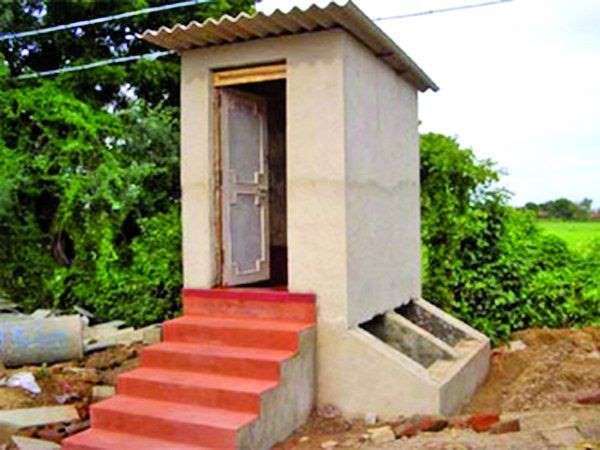 बिहार: भीख मांगकर गुजारा करने वाली इन दो महिलाओं ने घर में बनवाया शौच, समाज के लिए बनी मिसाल बिहार: भीख मांगकर गुजारा करने वाली इन दो महिलाओं ने घर में बनवाया शौच, समाज के लिए बनी मिसाल