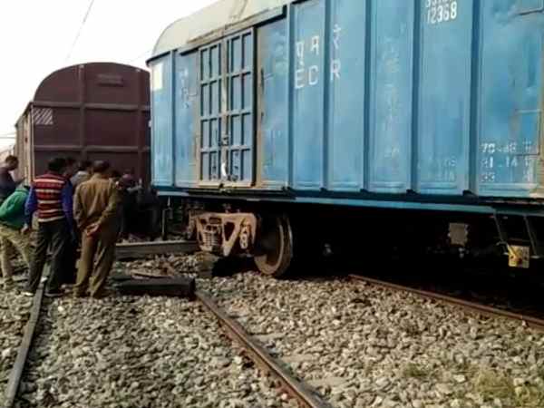 A freight train derailed in Sahjahanapur area, track broken A freight train derailed in Sahjahanapur area, track broken