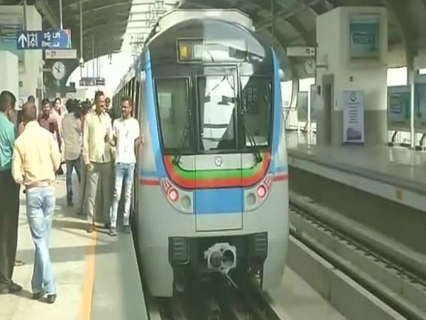 डीएमआरसी ने ट्वीट कर की दुर्घटना की पुष्टी