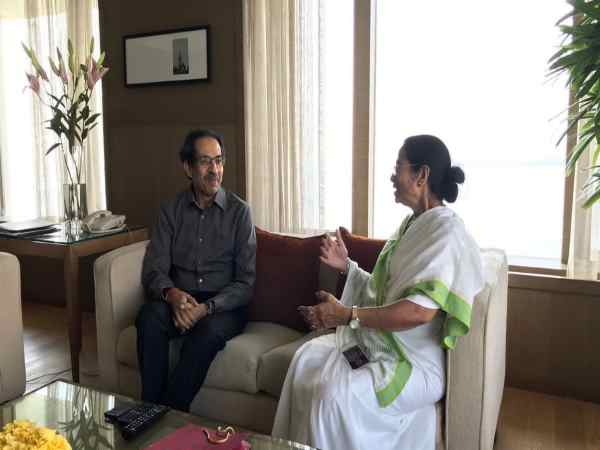 मुबंई में ममता ने की उद्धव से मुलाकात, जानें क्या है माजरा? मुबंई में ममता ने की उद्धव से मुलाकात, जानें क्या है माजरा?