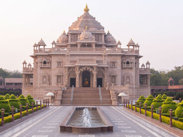 Akshardham terror attack, gujarat Akshardham terror attack, terror attack at Akshardham gujarat, terror attack gandhinagar akshardham, terrorist attack at akshardham temple gujarat, accused arrested in akshardham terror attacks Akshardham terror attack, gujarat Akshardham terror attack, terror attack at Akshardham gujarat, terror attack gandhinagar akshardham, terrorist attack at akshardham temple gujarat, accused arrested in akshardham terror attacks