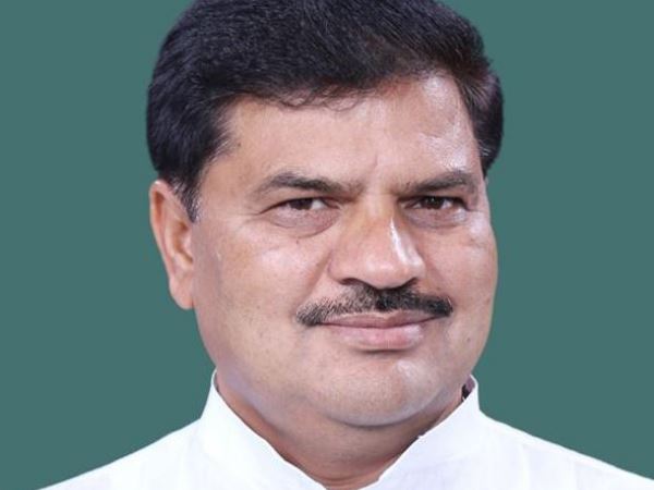 Nagina bjp mp yaswant singh bag stolen from chandni chowk delhi Nagina bjp mp yaswant singh bag stolen from chandni chowk delhi