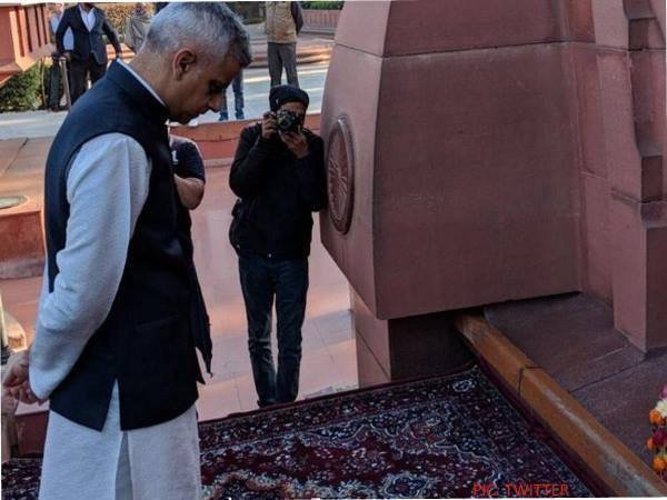 लंदन मेयर- जलियावाला बाग नरसंहार के लिए माफी मांगे UK सरकार लंदन मेयर- जलियावाला बाग नरसंहार के लिए माफी मांगे UK सरकार