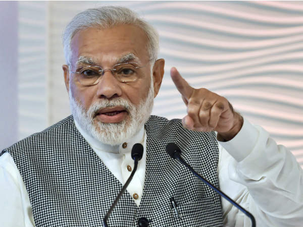हिंदुत्व की चाशनी में विकास लपेटकर लाए मोदी