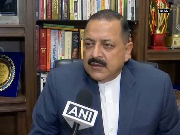अखिलेश ने बताया ईवीएम और बैलेट का अंतर