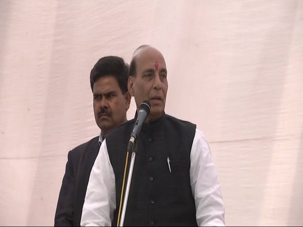 राजनाथ ने साधा राहुल पर निशाना