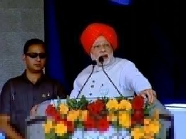 भाजपा और कांग्रेस को 43-43 फीसदी वोट
