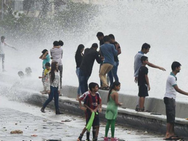 पाकिस्तान के तटीय इलाकों पर भी असर