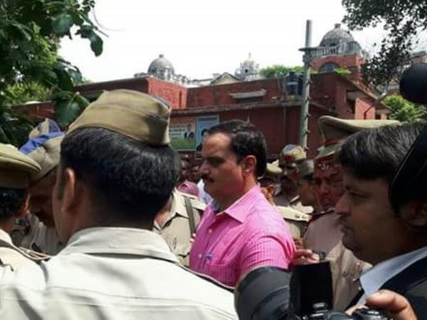 अरबों की कमाई पर बैठेगी जांच
