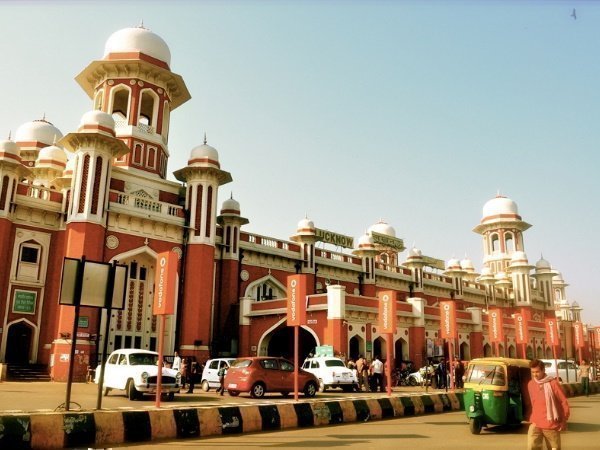 लखनऊ है सबसे व्यस्त स्टेशन