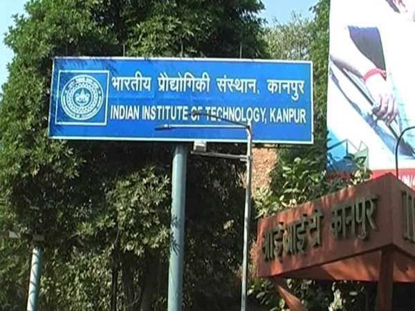 छात्रों को खोखला बना रहा नशा