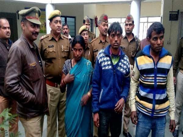चोरी कर बच्चे को किया कमरे में बंद, रखा रजाई से ढक कर