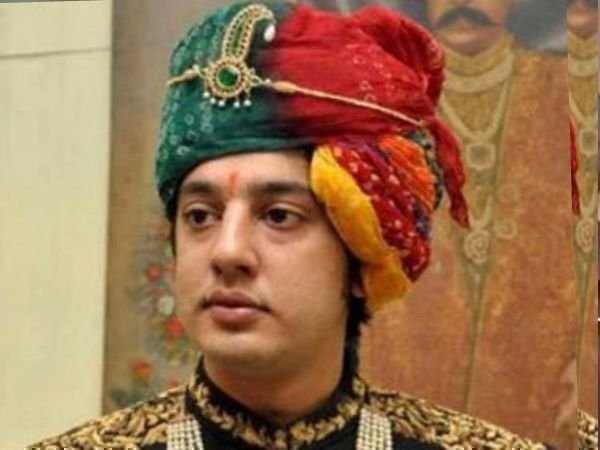 कुल्लू के रूपी राजघराने के राजकुमार आदित्य विक्रम सिंह
