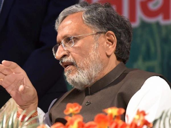 विकास पागल नहीं हुआ: सुशील मोदी
