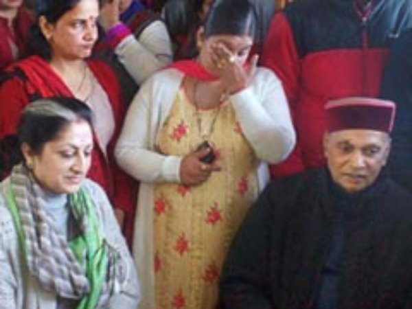 धूमल को दरकिनार करना होगा मुश्किल