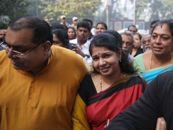 छवि सौम्य लेकिन तेज दिमाग वाली महिला की