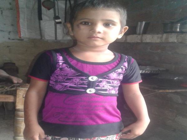महिला को गिरफ्तार कर बच्चे बरामद किए