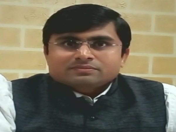 जिलाधिकारी ने कहा, गांववालों को गलतफहमी हुई
