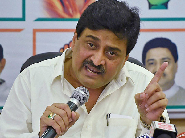 आदर्श सोसायटी मामले में अशोक चव्हाण को राहत