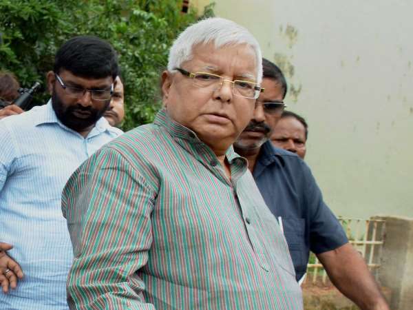 बाहर से खाना मंगाने की भी लालू को छूट