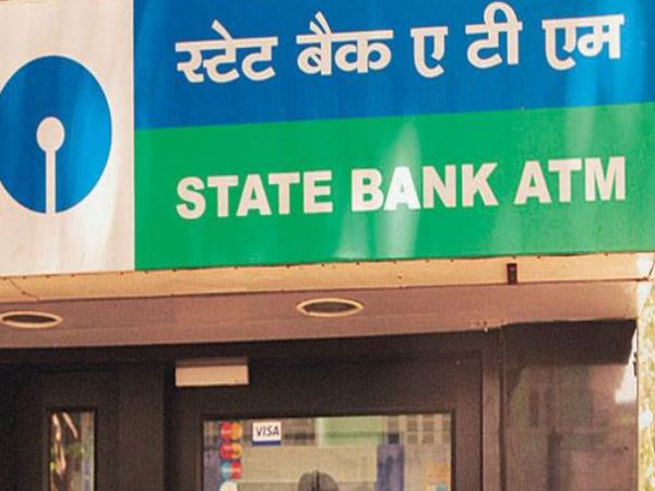 300 लोगों को क्रेडिट हुए 99,999 रुपए
