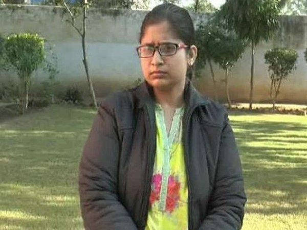 IAS अफसर ने की पुलिस में शिकायत