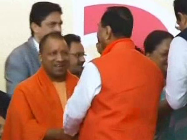 दूसरी बार सीएम बने विजय रूपाणी