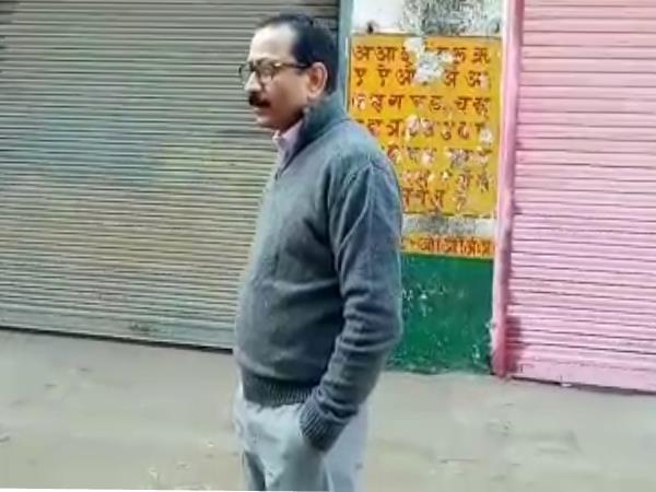 डीएम कराएंगे दो कमरों का निर्माण