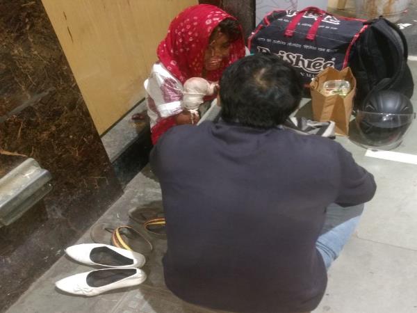 एक बड़ी प्राइवेट कंपनी में काम करते हैं हरप्रीत