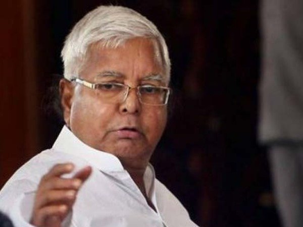 भोला सिंह रख रहे लालू के खानपान का ख्याल