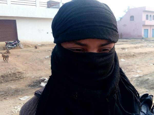 ट्यूशन से लौटते समय गैंगरेप