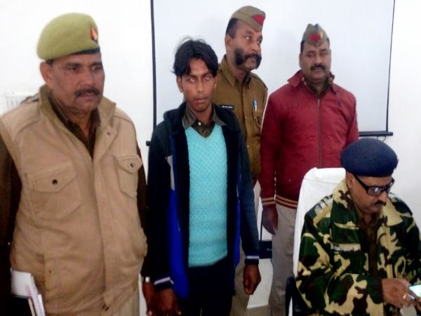 अब आशिक को है अफसोस