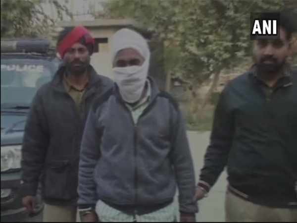 पाकिस्तान जाकर बन गया था आईएसआई एजेंट, पंजाब पुलिस ने किया गिरफ्तार पाकिस्तान जाकर बन गया था आईएसआई एजेंट, पंजाब पुलिस ने किया गिरफ्तार
