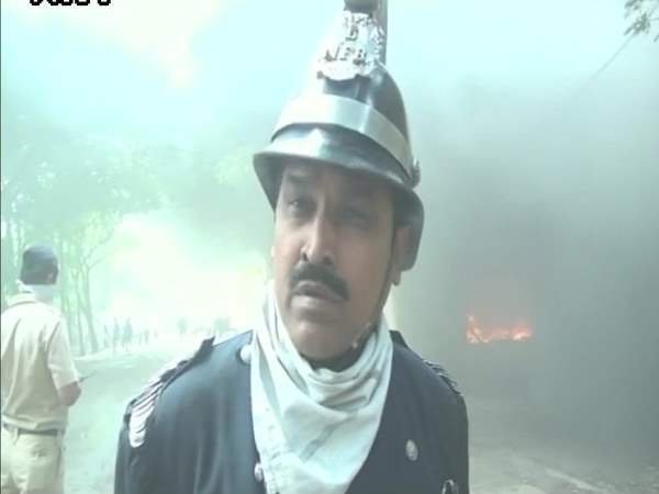 महाराष्ट्र: भिवंडी में 16 गोदामों में लगी भीषण आग महाराष्ट्र: भिवंडी में 16 गोदामों में लगी भीषण आग