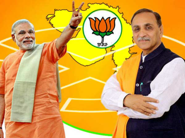 जीत के 3 दिन बाद गुजरात CM विजय रुपाणी ने मंत्रियों संग दिया इस्तीफा, अब बनेगी नई सरकार जीत के 3 दिन बाद गुजरात CM विजय रुपाणी ने मंत्रियों संग दिया इस्तीफा, अब बनेगी नई सरकार