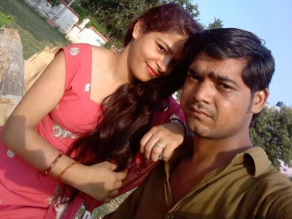 Dead body of a newly Married Girl found hanged in Mainpuri Dead body of a newly Married Girl found hanged in Mainpuri